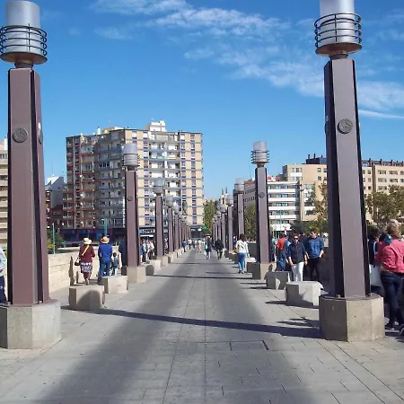 Acogedor Apartamento En El Rabal 公寓 *